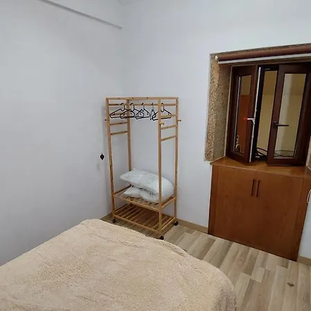 Casa Vacacional De Pueblo Nyaraló *